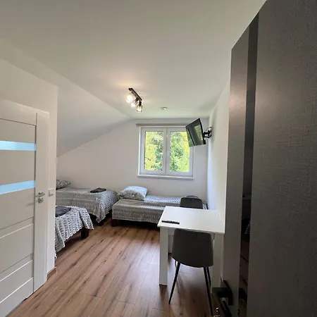 The Country Stop Leki (Myslenice)